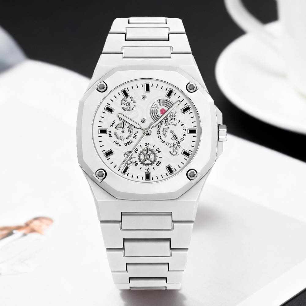1つだけの新しい腕時計。多角形の文字盤が特徴で、ファッション - Coordinates Bracelet のレビューと価格