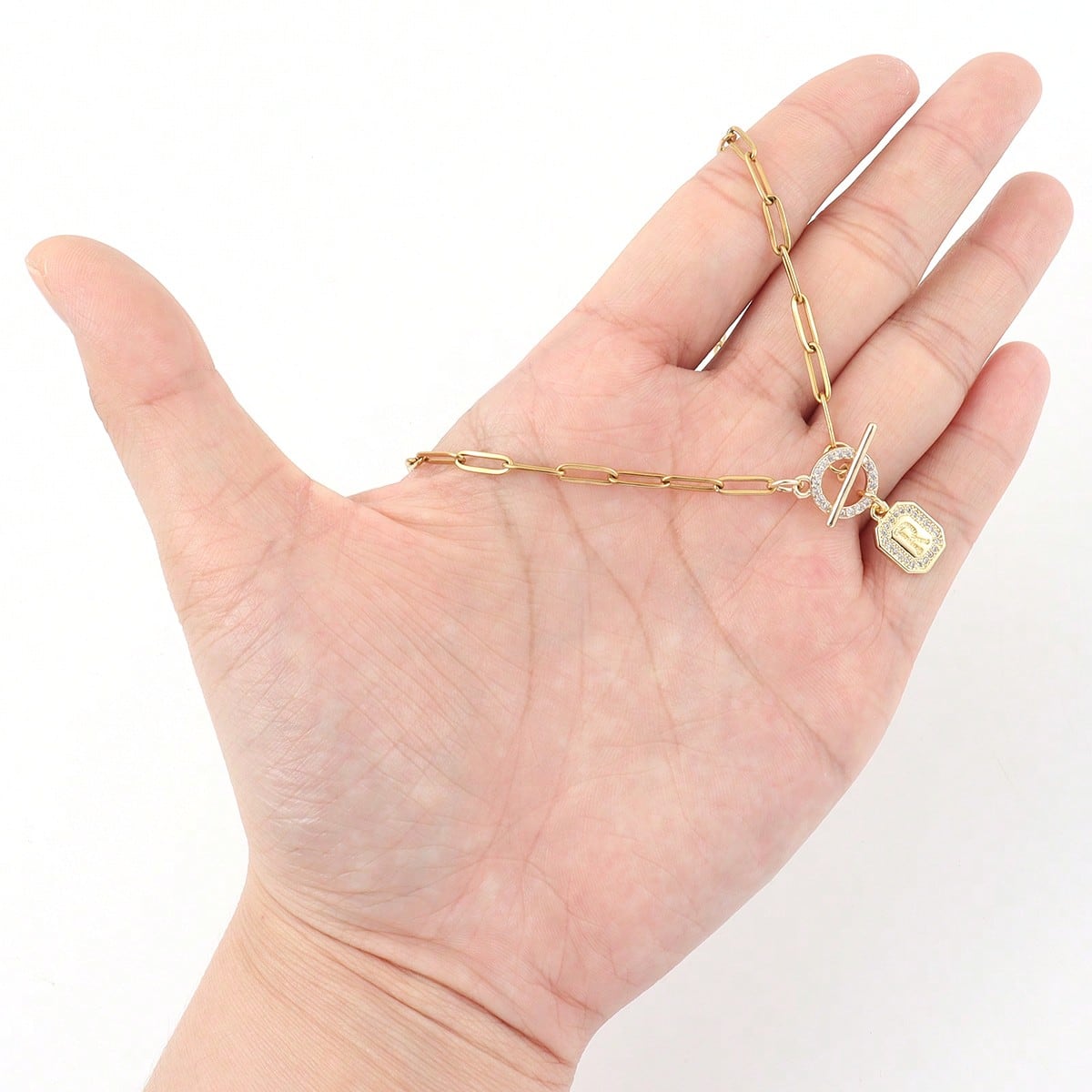 クラシックブロックイニシャルペンダントトグルクラスプ金メッキ - Birth Flower Necklace のレビューと価格