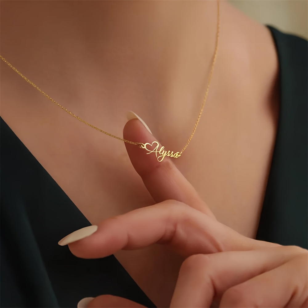 カスタムネームラブハートネックレス 女性用 ステンレススチー - Birth Flower Necklace のレビューと価格