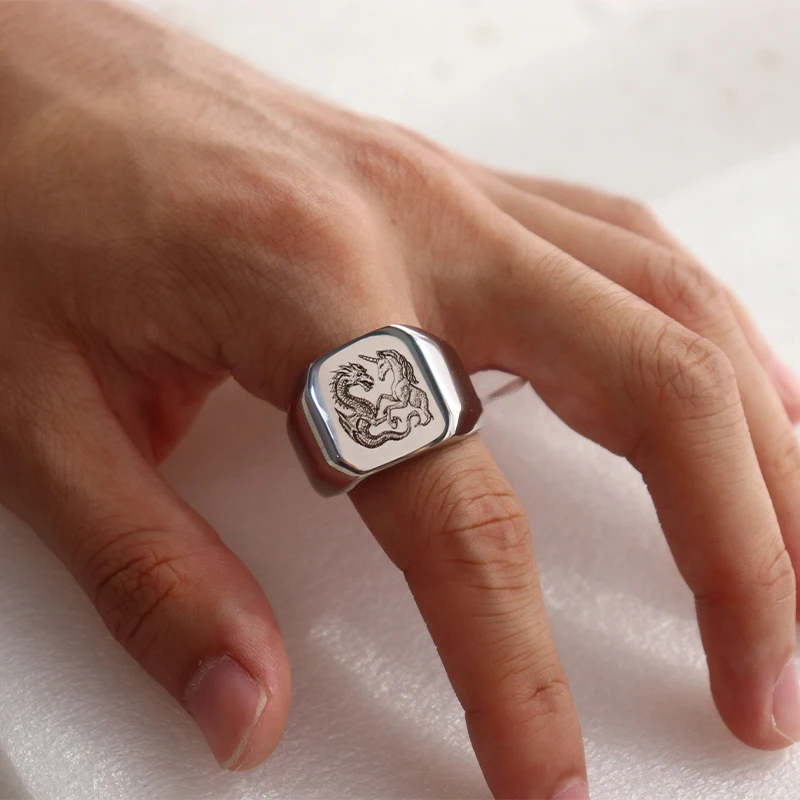 ステンレス製の指輪、男性用女性用、カスタムテキスト、写真、ロ - Initial Ring Custom のレビューと価格